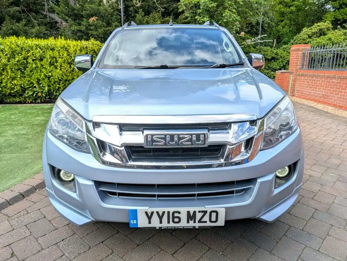 2016-isuzu-d-max-25td-centurion-big-8