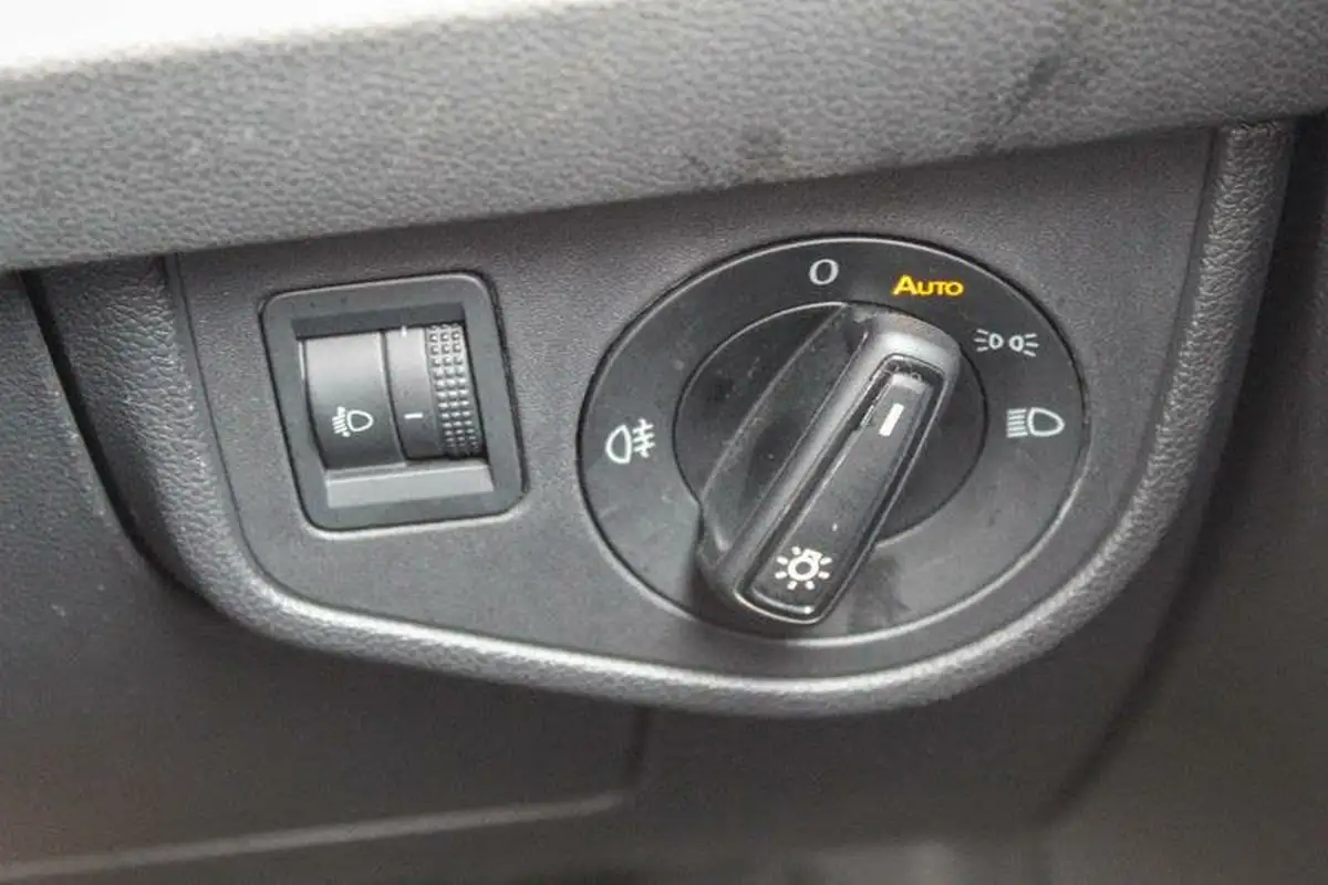 2023-volkswagen-polo-10-tsi-life-big-28