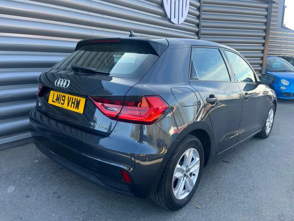 2019-audi-a1-10-30-tfsi-se-big-6