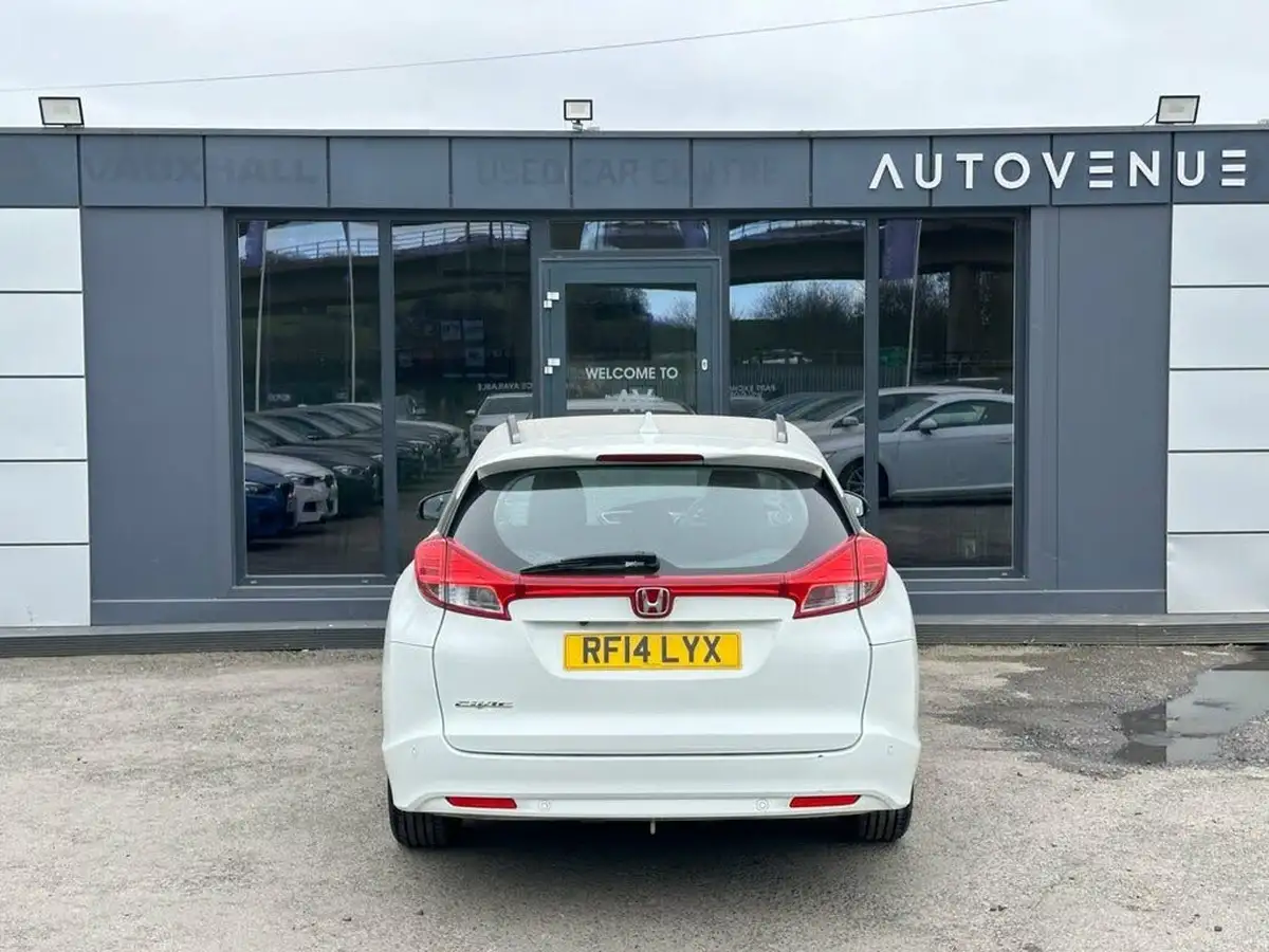 2014-honda-civic-16td-se-plus-tourer-big-17