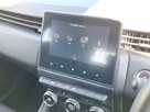 2021-renault-clio-10-tce-iconic-edition-small-15