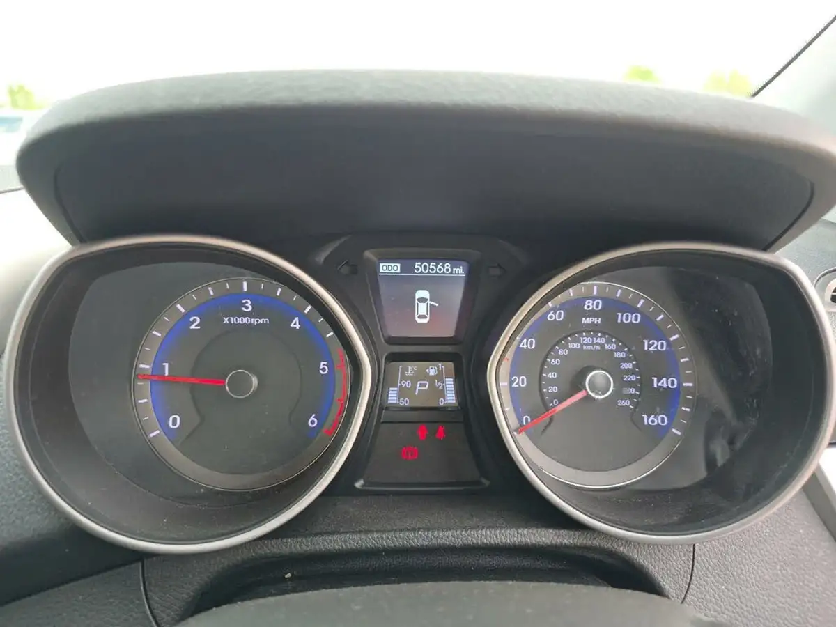 2017-hyundai-i30-16crdi-se-110ps-blue-drive-hatchback-dct-big-35