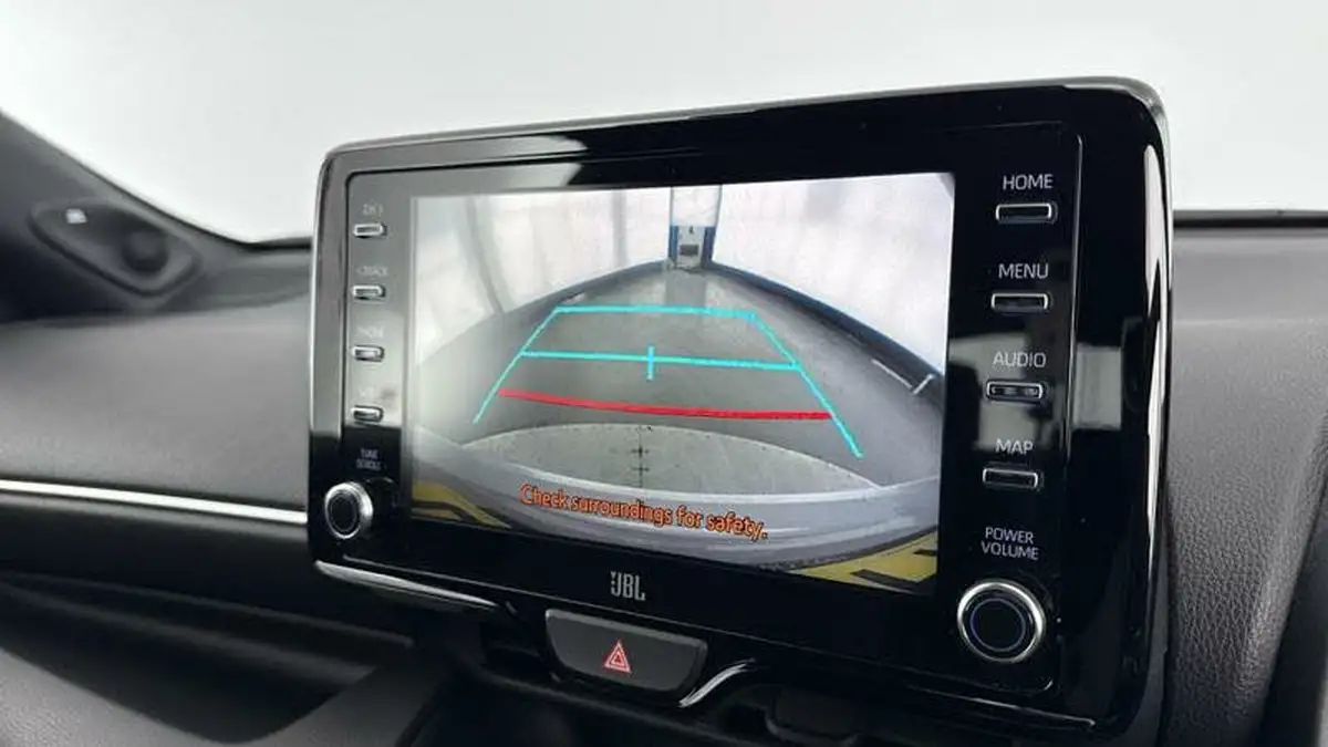 2022-toyota-yaris-15-vvt-i-dynamic-big-12