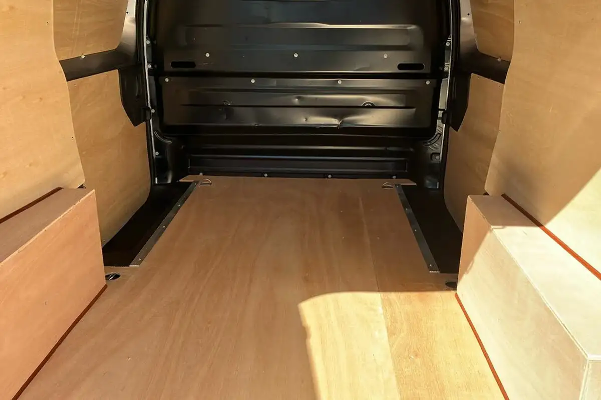 2023-vauxhall-vivaro-e-3100-75kwh-l1h1-prime-panel-van-big-10