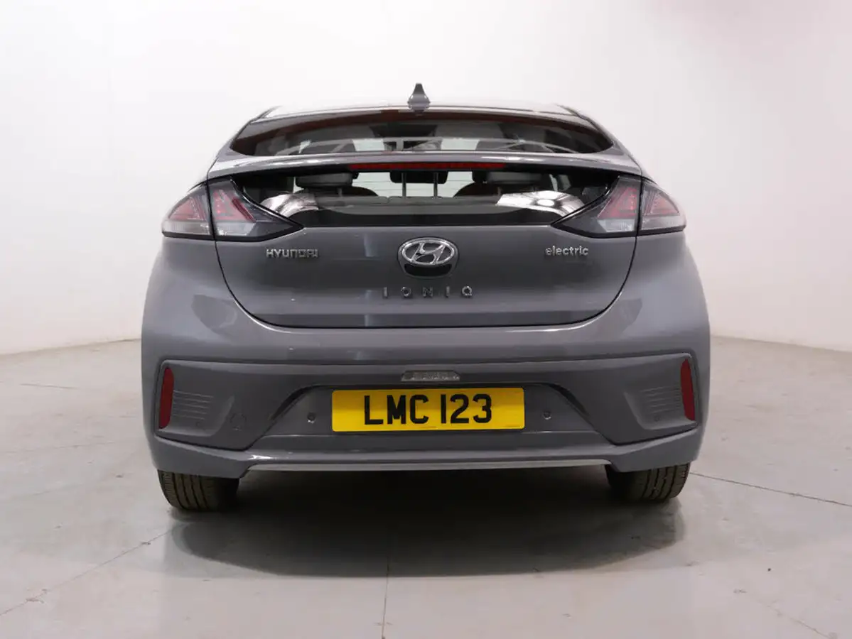 2022-hyundai-ioniq-e-premium-electric-big-5