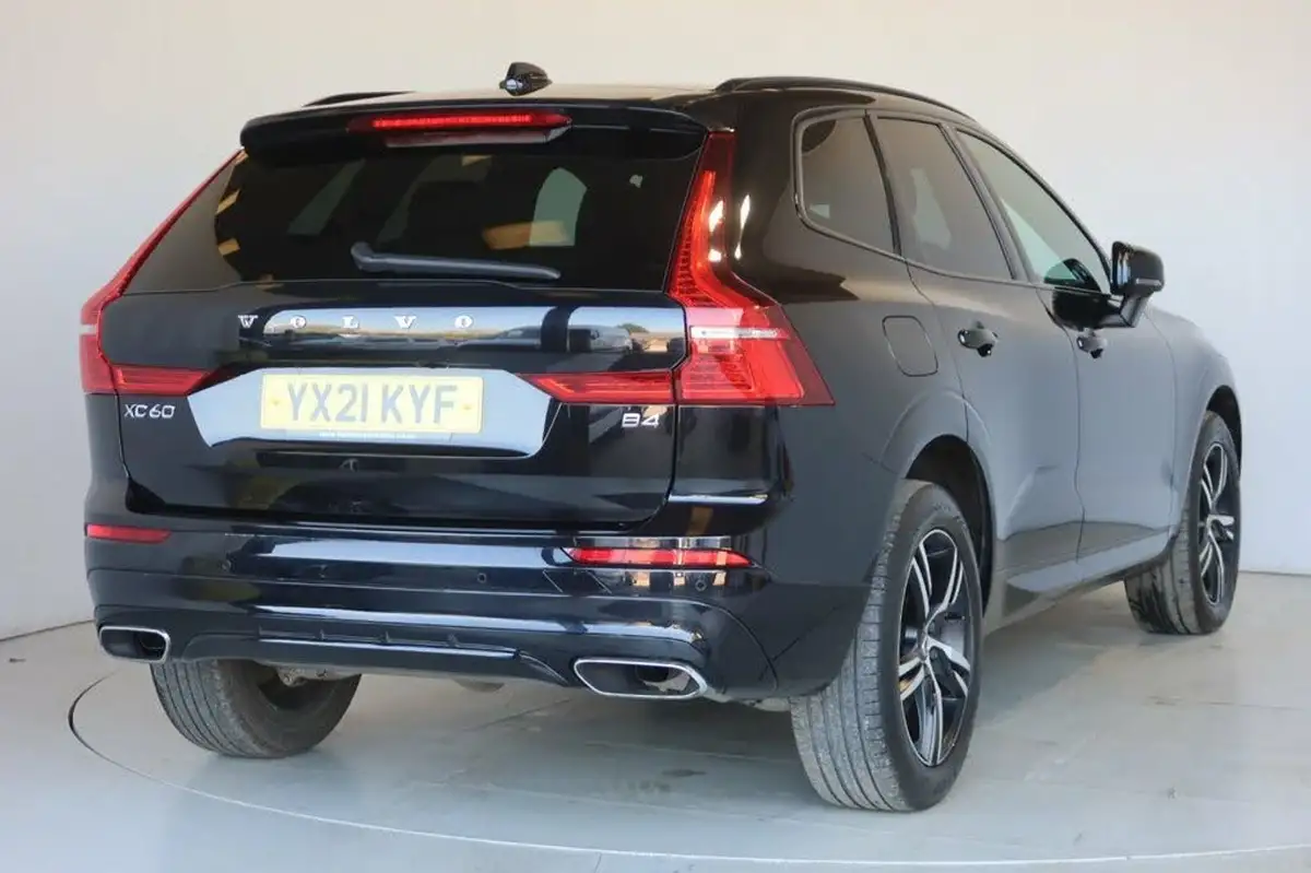 2021-volvo-xc60-20td-b4-r-design-big-10