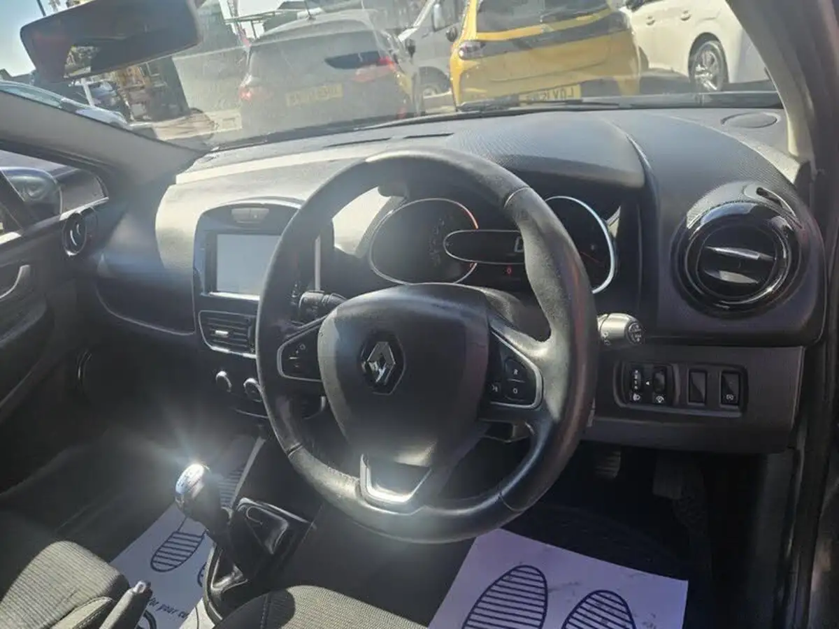 2017-renault-clio-09-tce-dynamique-nav-big-21