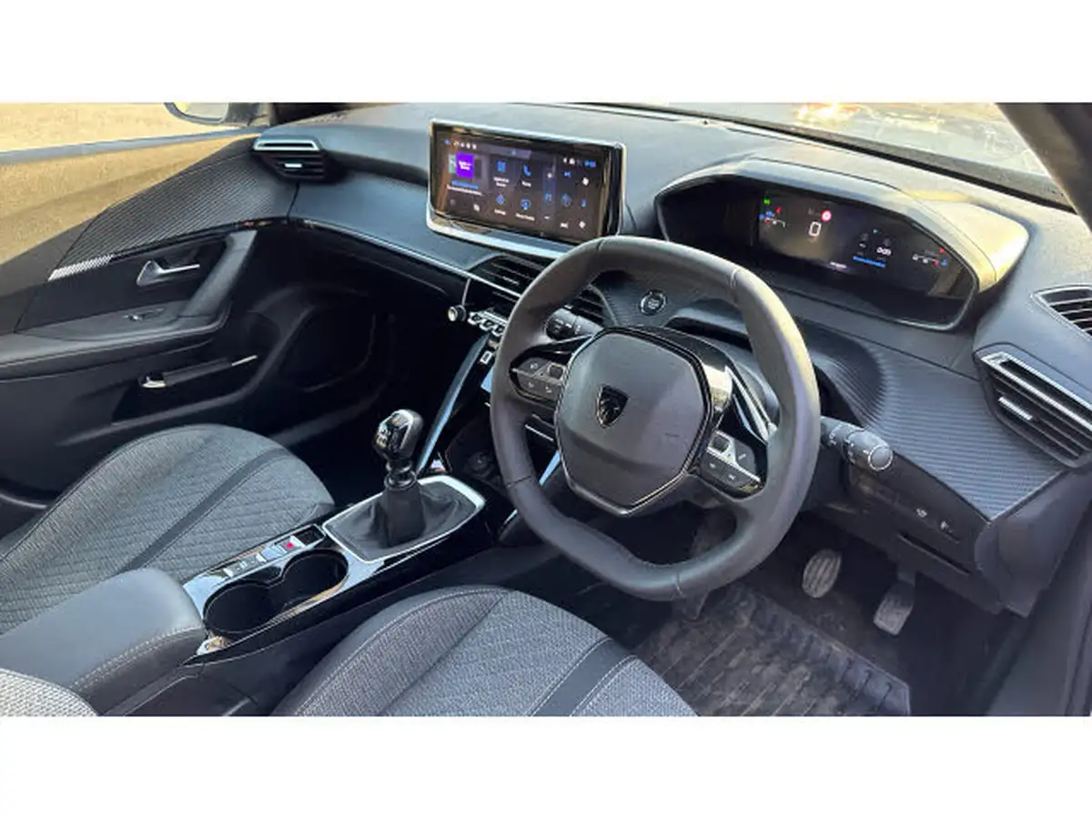 2024-peugeot-2008-suv-12-puretech-allure-130ps-big-10
