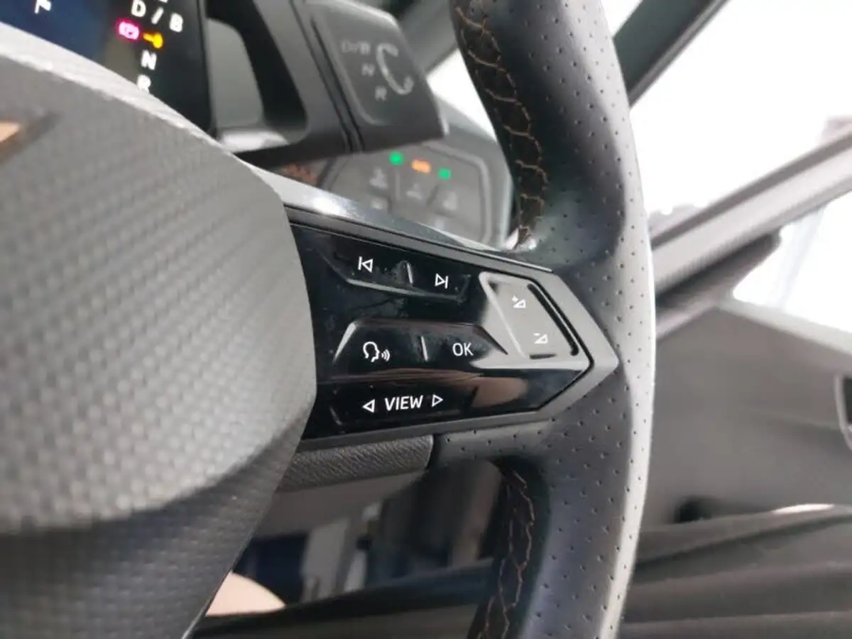 2024-cupra-born-e-v1-204ps-58kwh-big-13