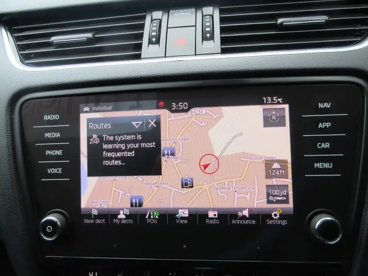 2019-skoda-octavia-15-tsi-se-l-estate-dsg-big-17