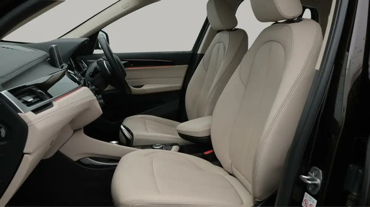 2022-bmw-x1-20td-sdrive18d-xline-sport-auto-big-14