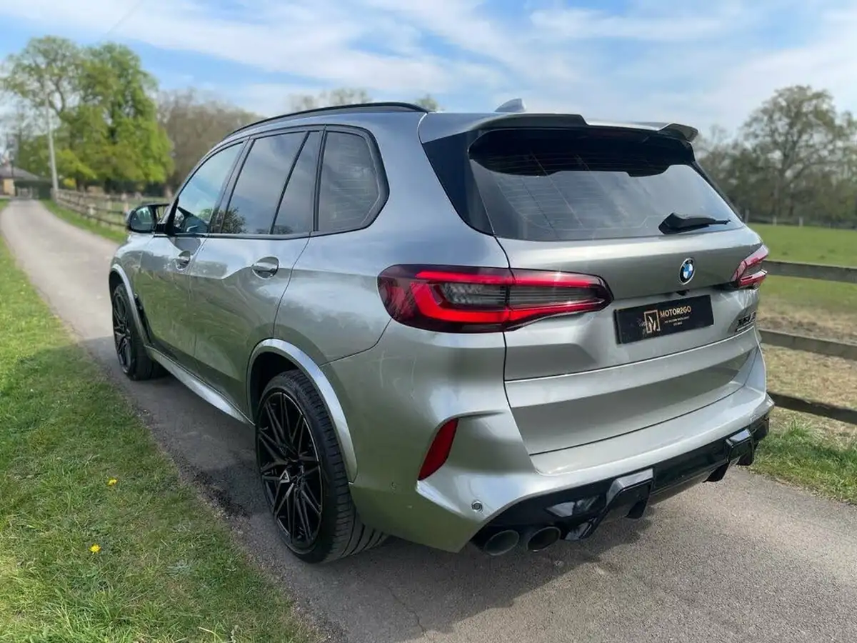 2020-bmw-x5-44-m-competition-big-11