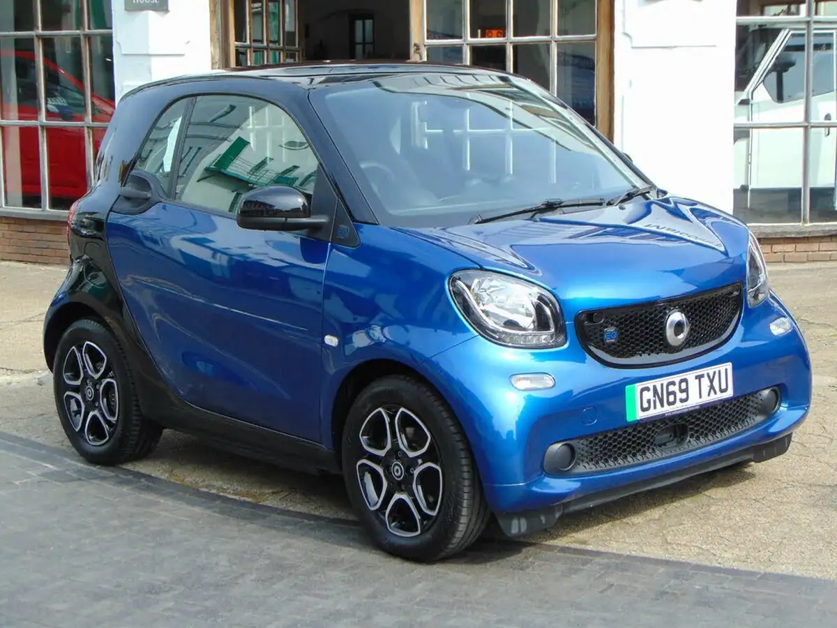 2019-smart-fortwo-eq-prime-premium-coupe-big-0