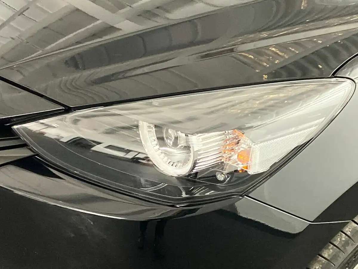 2024-mazda-mazda2-15-e-skyactiv-g-exclusive-line-big-12
