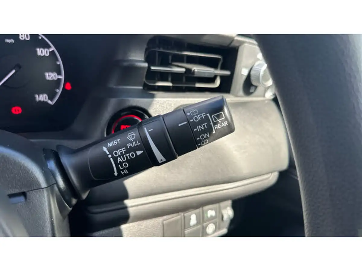 2022-honda-hr-v-15-i-mmd-elegance-big-34