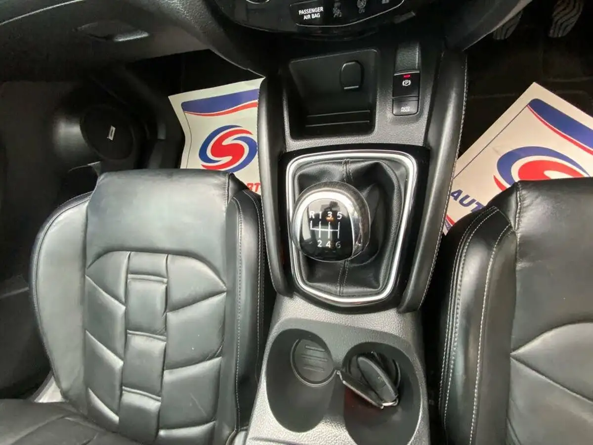 2017-nissan-qashqai-15dci-tekna-big-25