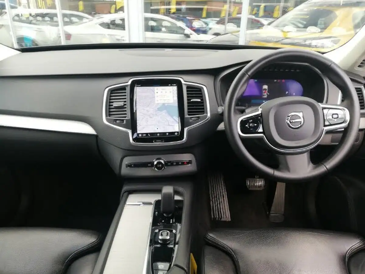 2022-volvo-xc90-20-b5-core-big-2