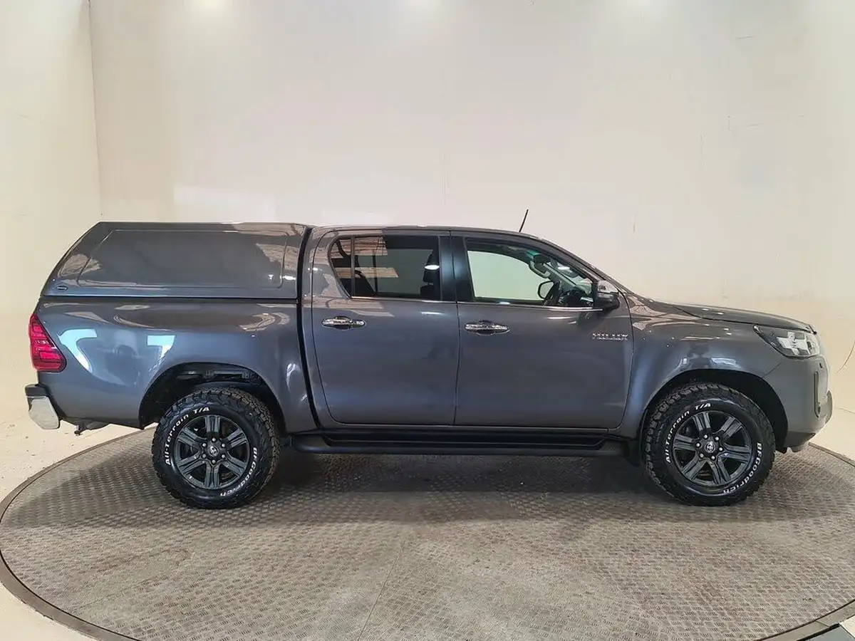 2021-toyota-hi-lux-24d-4d-icon-150hpeu6dt-e-big-20