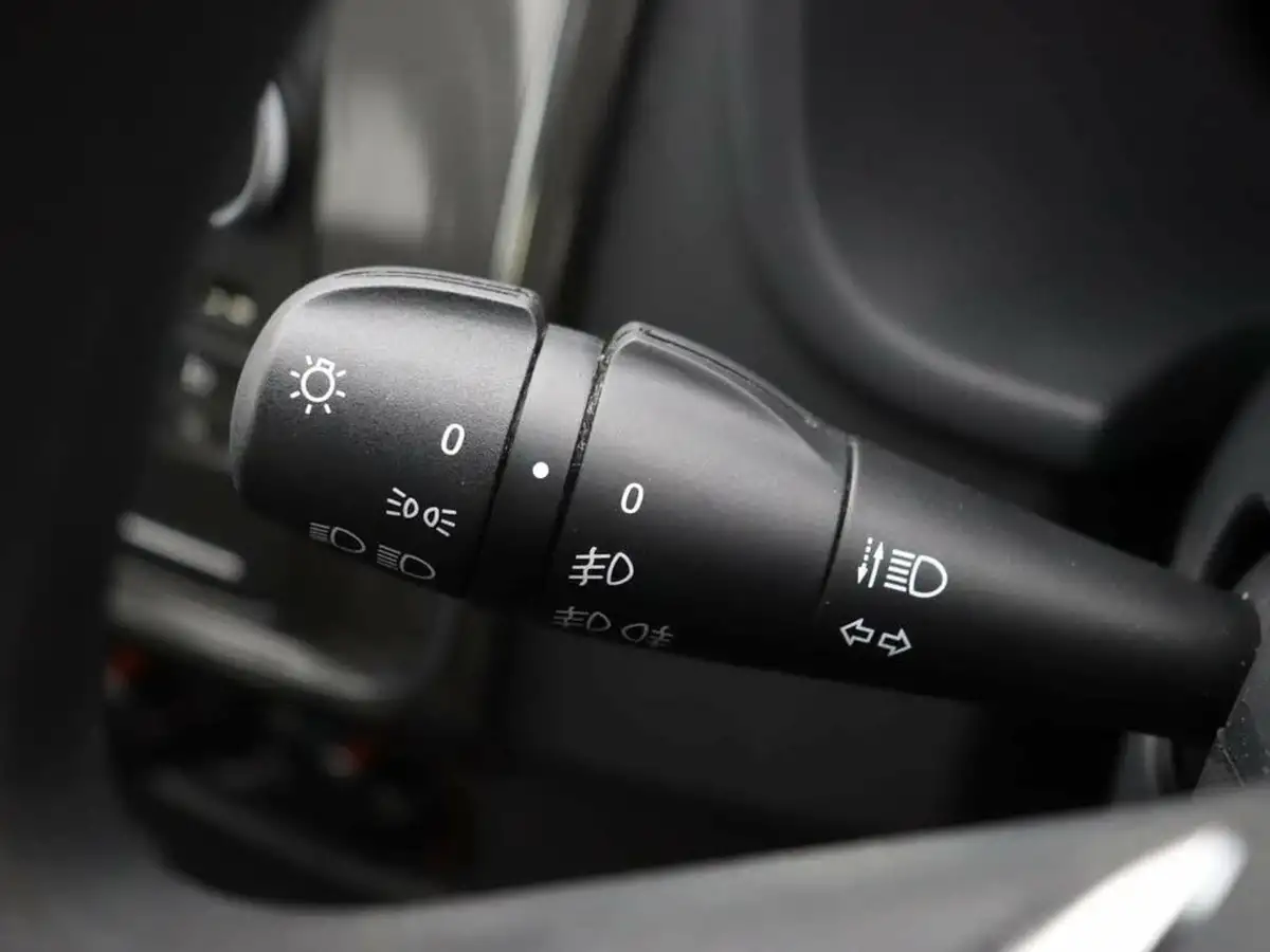 2019-dacia-sandero-stepway-09-tce-essential-big-15