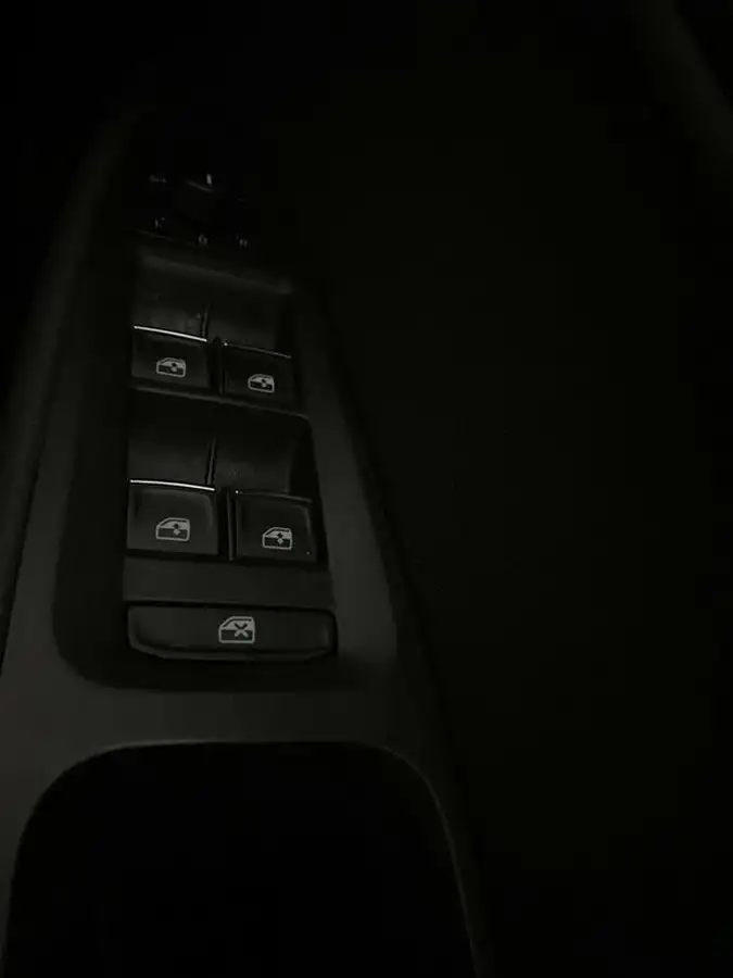 2019-seat-leon-20tdi-fr-hatchback-big-24