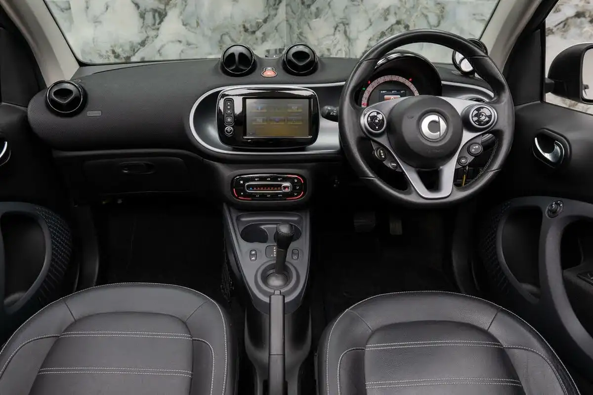 2018-smart-fortwo-10-prime-70bhp-premiumss-cabriolet-twinamic-big-10