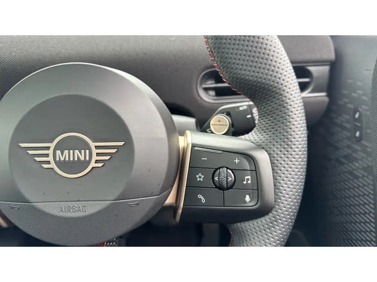 2024-mini-cooper-15-cooper-c-sport-3d-big-17
