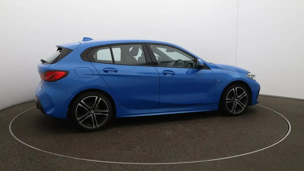 2022-bmw-1-series-15-118i-m-sport-lcp-dct-big-43