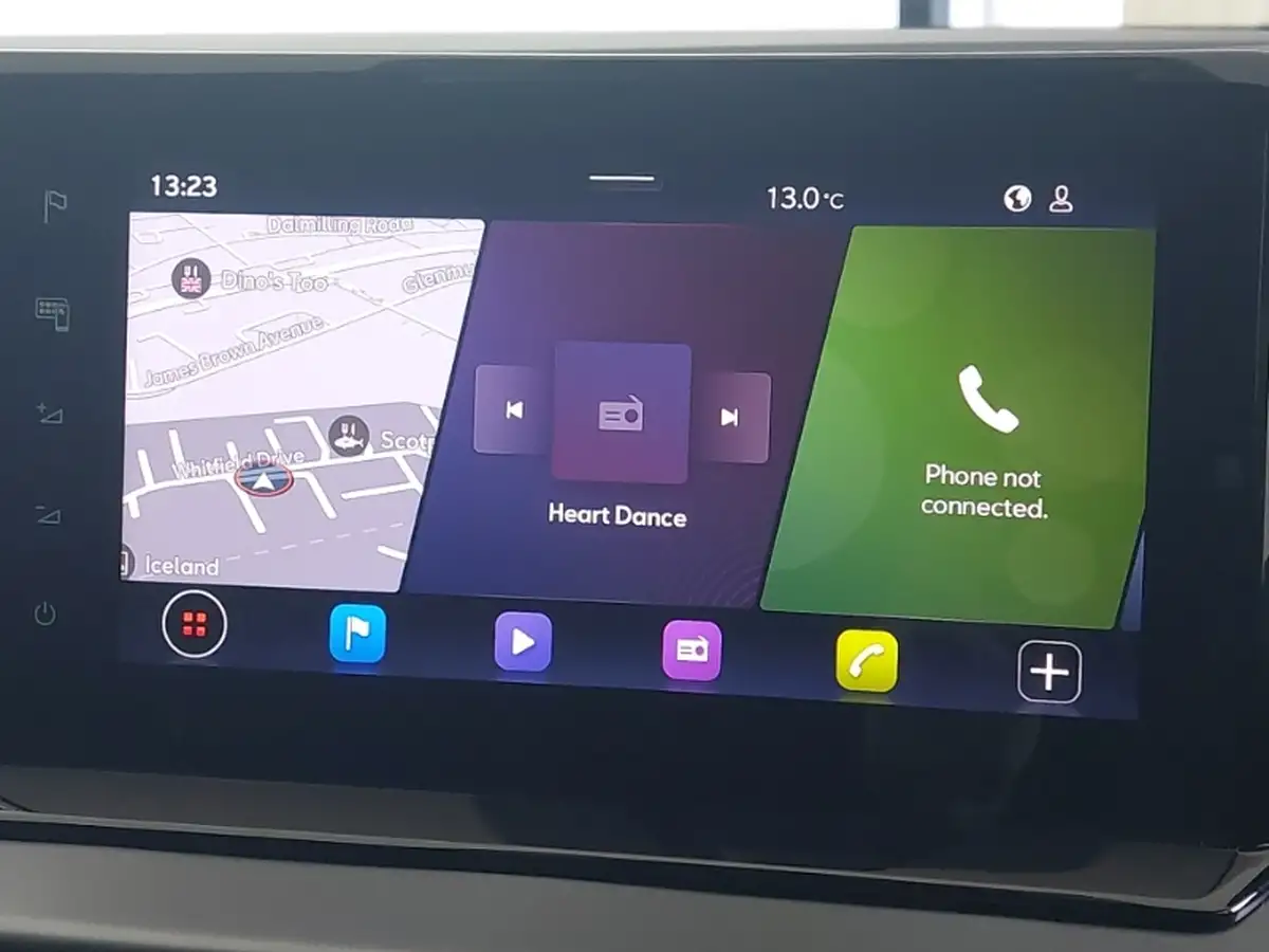 2023-tesla-model-y-e-rwd-big-17