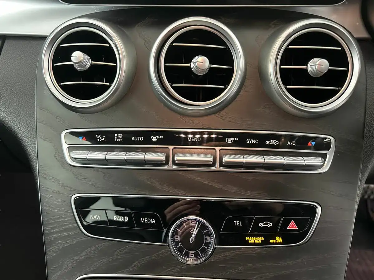 2019-mercedes-benz-c-class-20d-c300d-amg-line-245ps-premium-plusss-saloon-4d-big-18