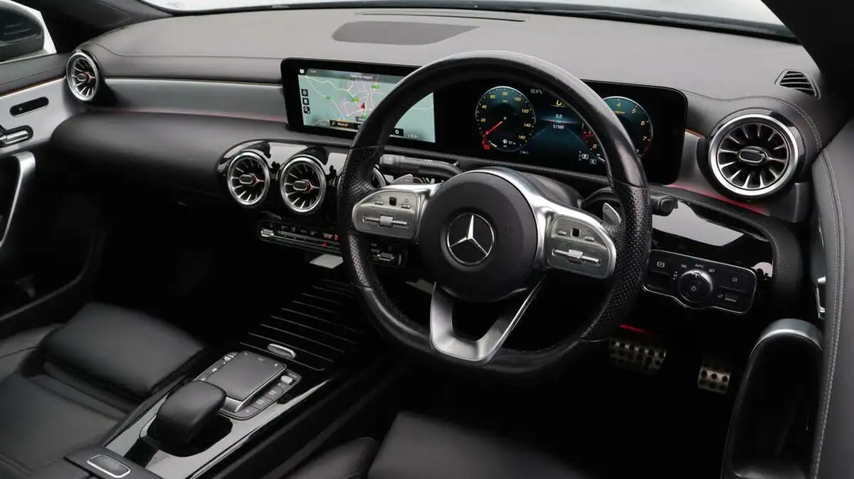 2021-mercedes-benz-cla-13-cla-180-amg-line-premium-plus-coupe-4d-big-9