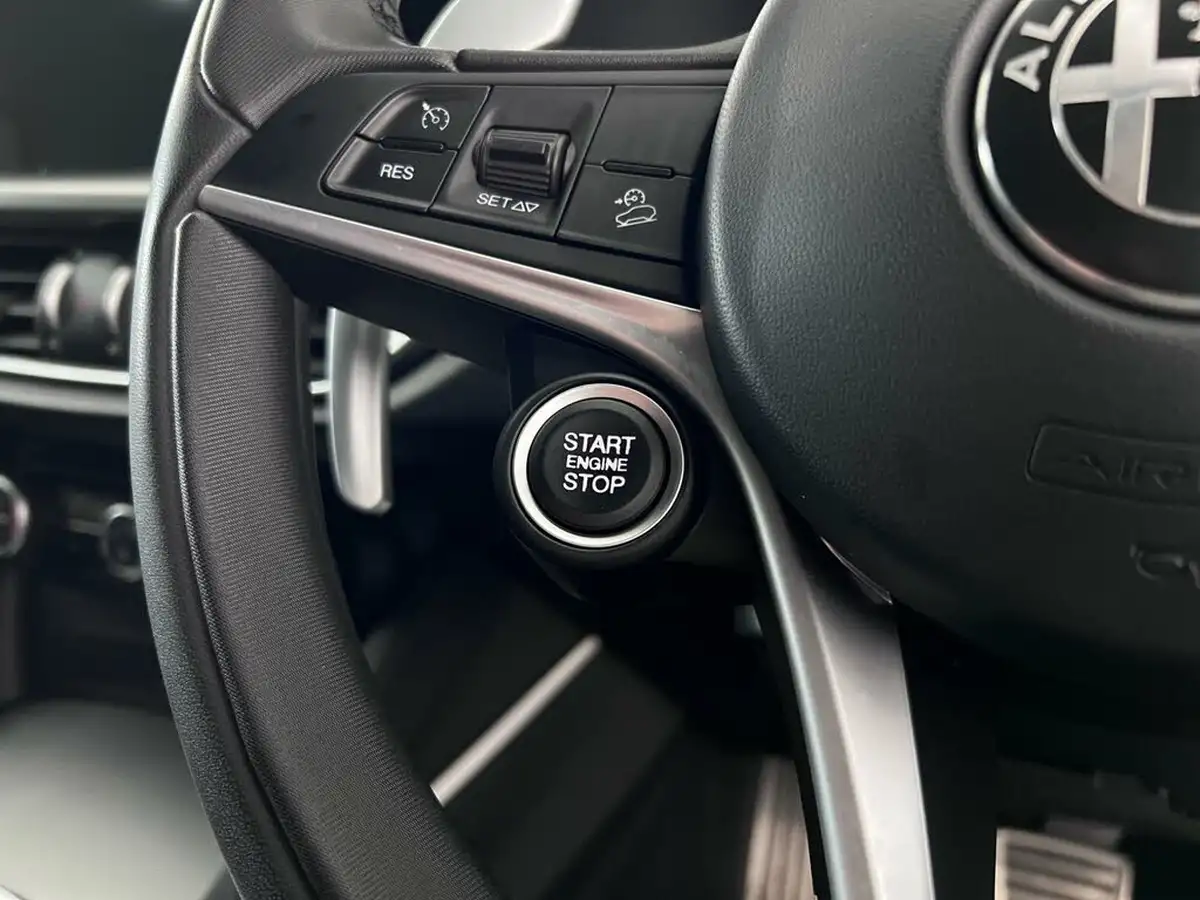 2017-alfa-romeo-stelvio-20-milano-big-31