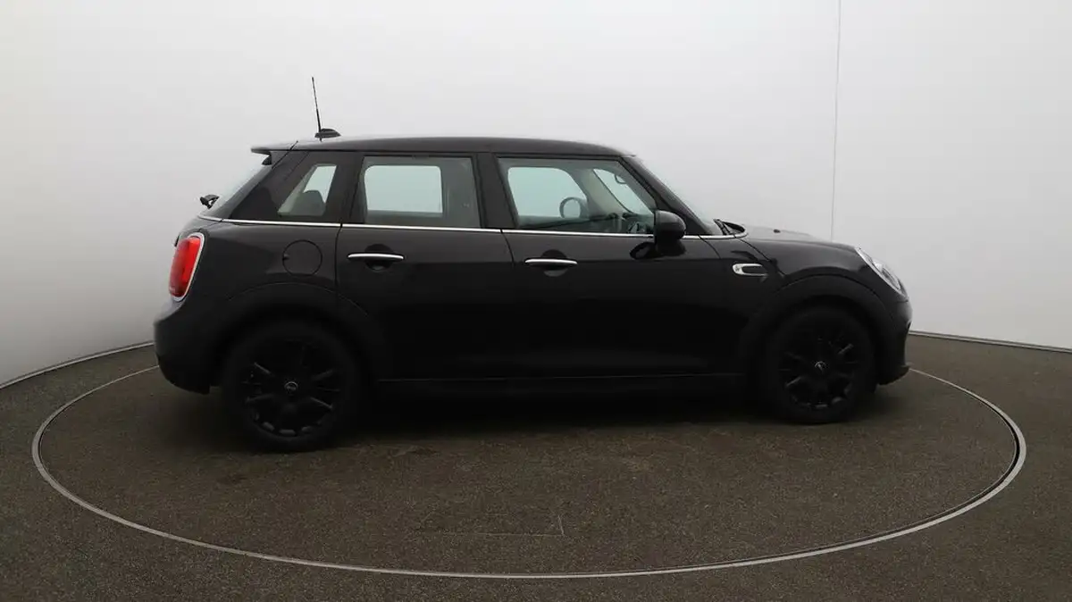 2018-mini-cooper-15-cooper-classic-ss-hatchback-5d-big-39