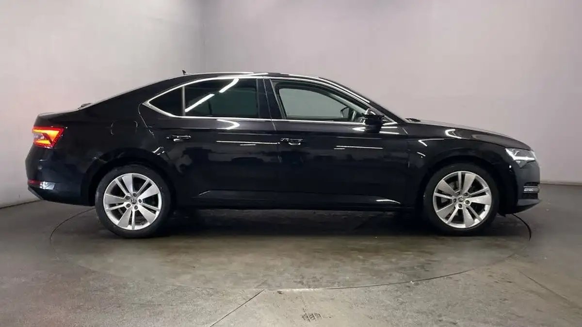 2021-skoda-superb-15-tsi-se-l-hatchback-dsg-big-8