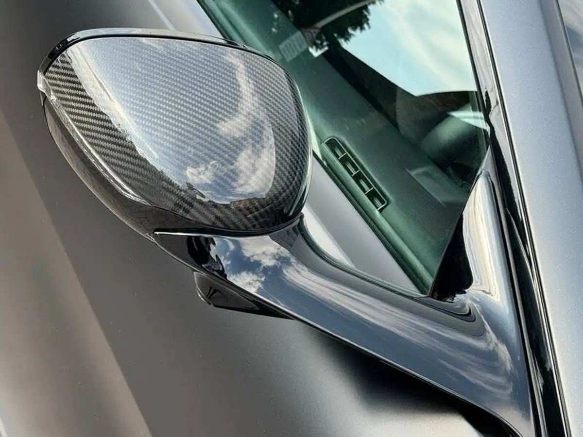 2024-aston-martin-vantage-big-15