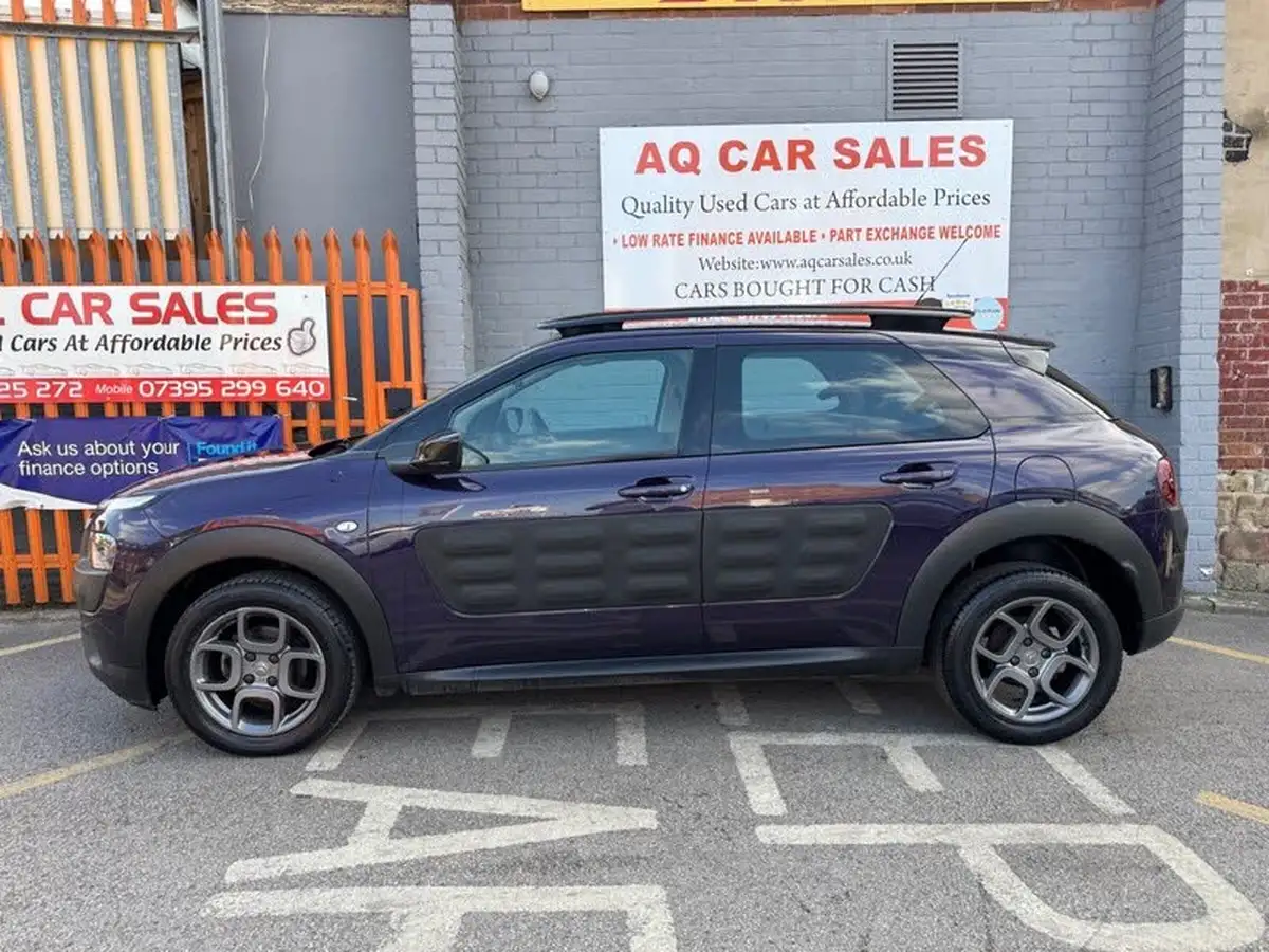 2015-citroen-c4-cactus-16bluehdi-feel-big-3