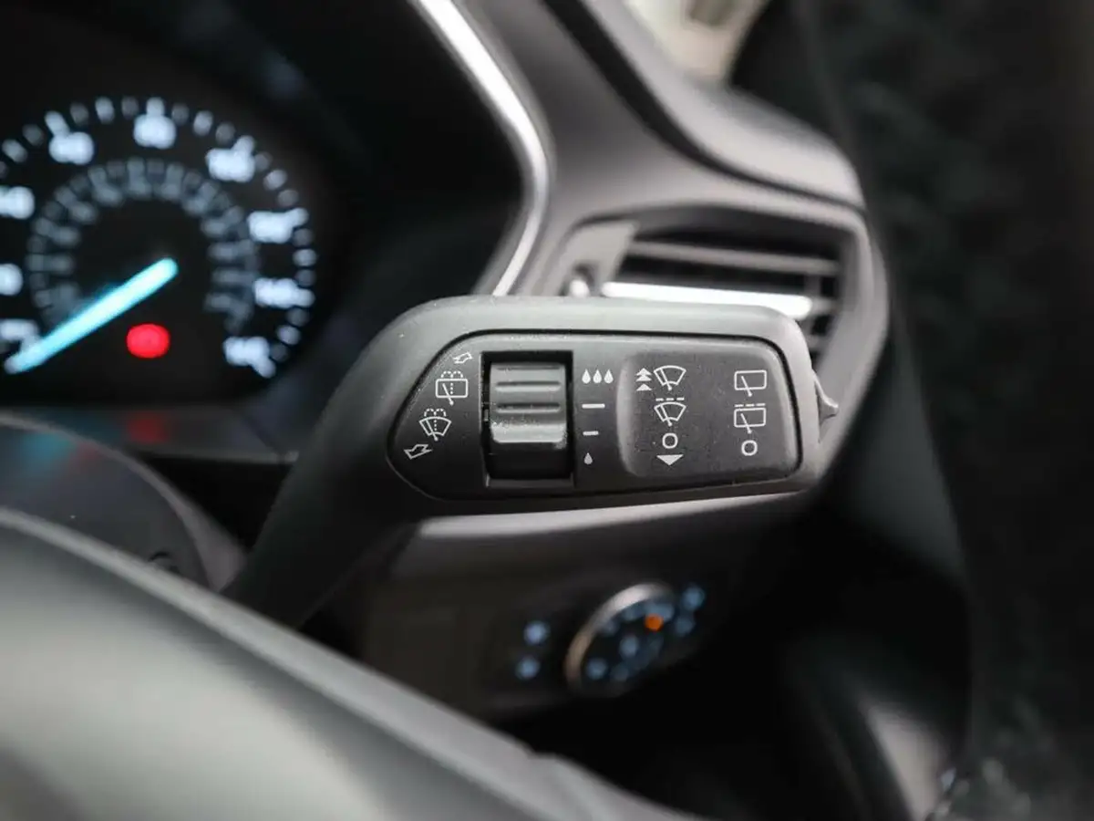 2020-ford-focus-15-active-hatchback-auto-big-26