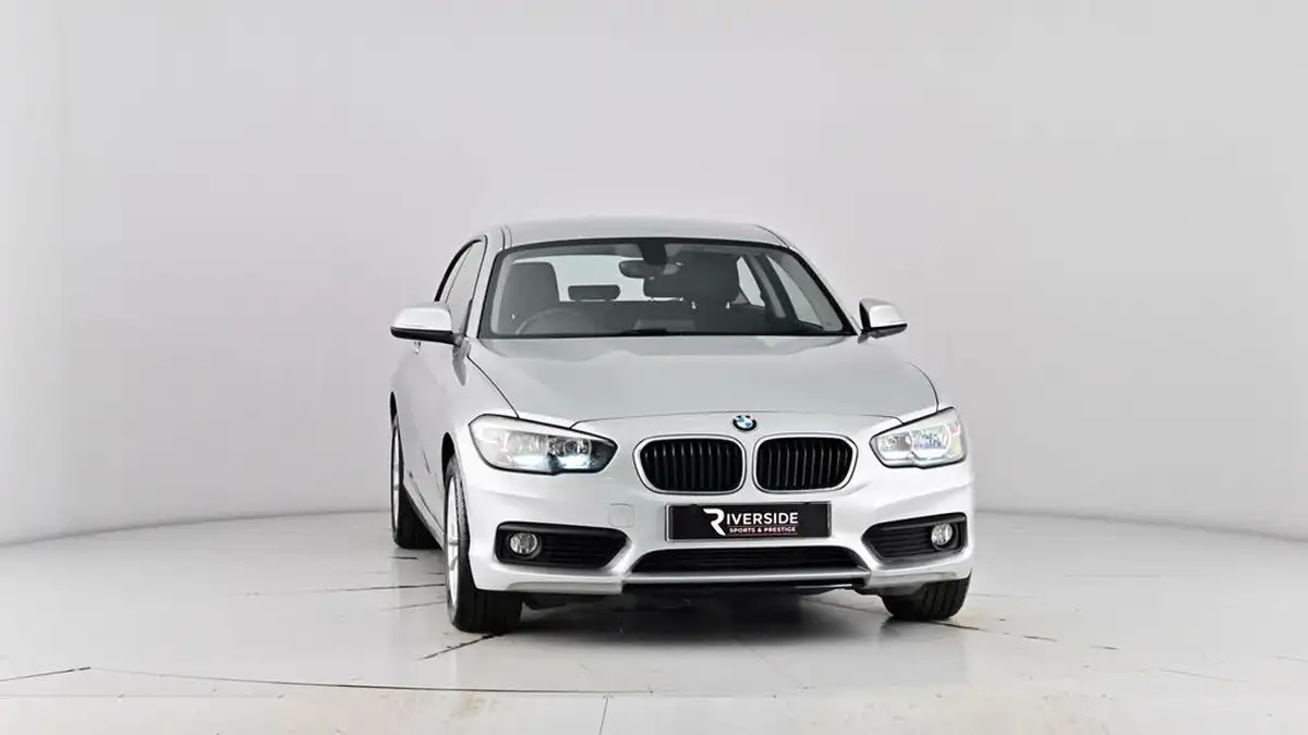 2017-bmw-1-series-20td-118d-se-3d-big-46