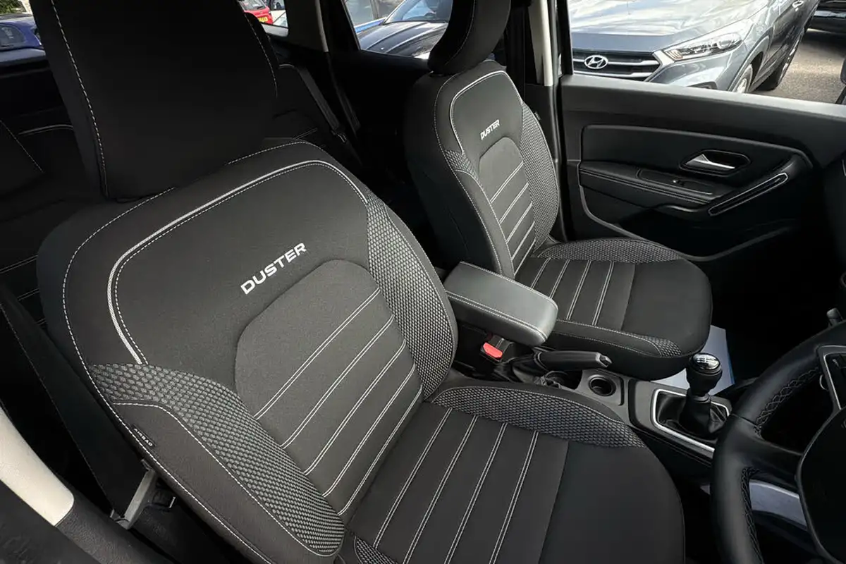2023-dacia-duster-09-tce-journey-big-29