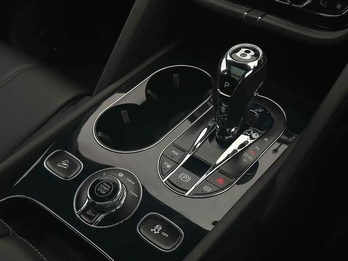 2020-bentley-bentayga-40-v8-550ps-big-37