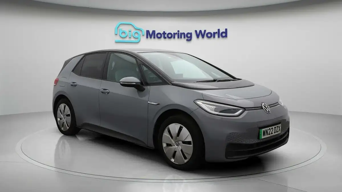 2022-volkswagen-id3-e-family-145ps-big-1