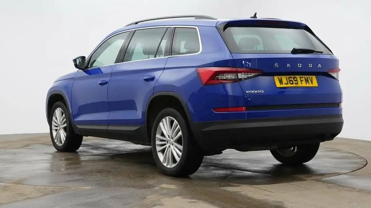 2019-skoda-kodiaq-20tdi-se-l-150ps-7-seats-scr-dsg-big-2