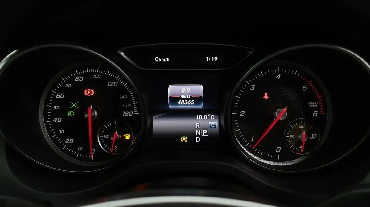 2018-mercedes-benz-gla-class-21d-gla-220d-amg-line-177ps-ss-big-9
