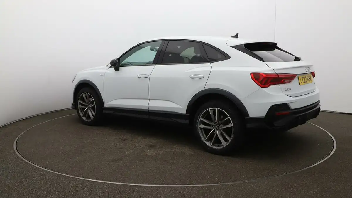 2022-audi-q3-15-35-tfsi-black-edition-cod-sportback-s-tronic-big-27