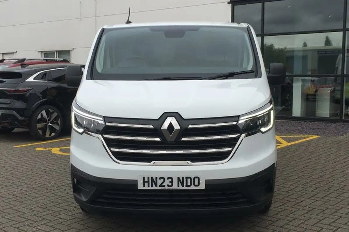 2023-renault-trafic-20dci-sl28-130-business-big-6