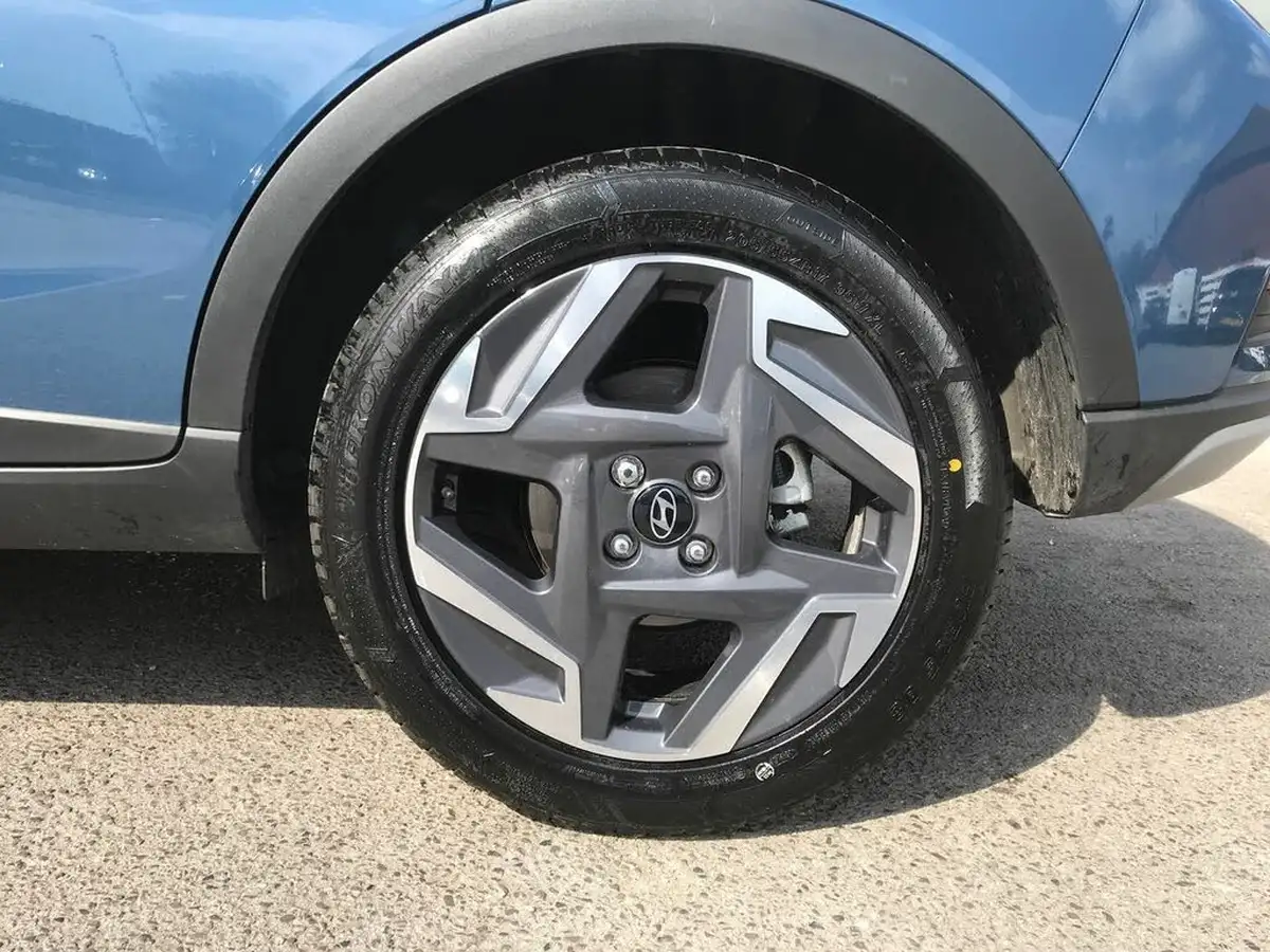 2025-hyundai-bayon-10-t-gdi-premium-100ps-7dct-big-8