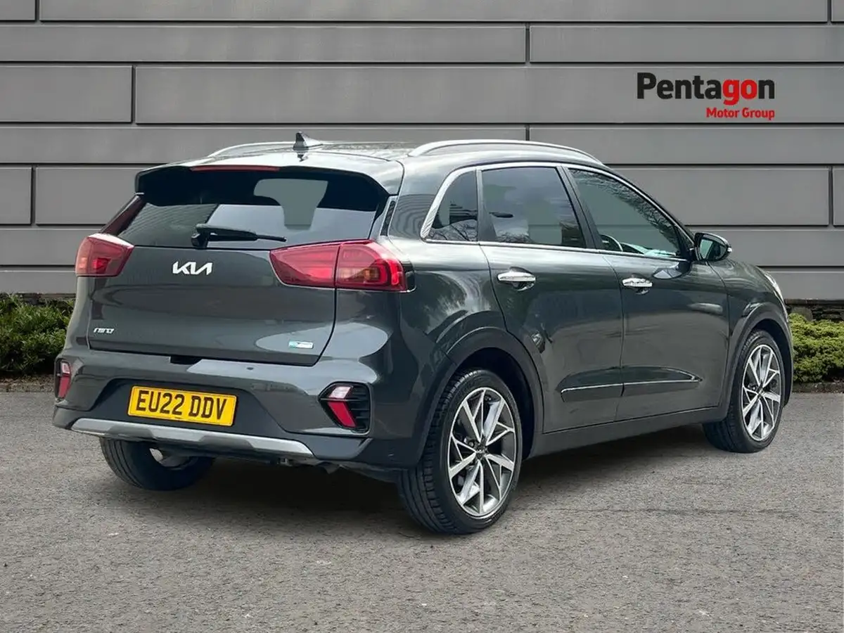 2022-kia-niro-16-gdi-4-139bhp-132kwh-big-3