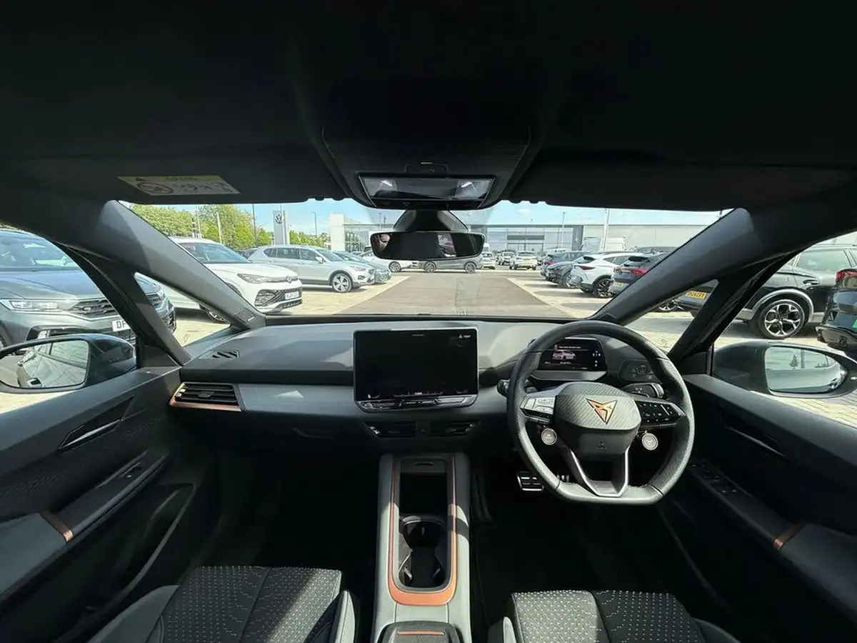 2024-cupra-born-e-vz-big-32
