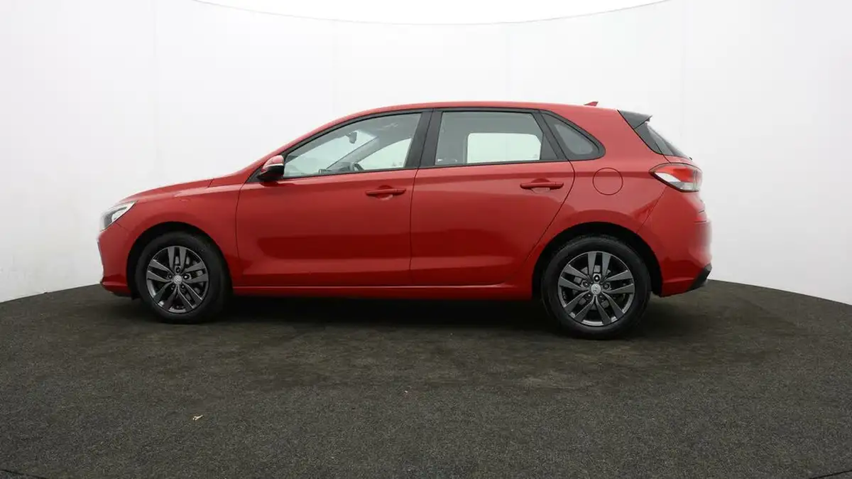 2018-hyundai-i30-16crdi-se-nav-109ps-blue-drive-isg-hatchback-1582cc-dct-big-61