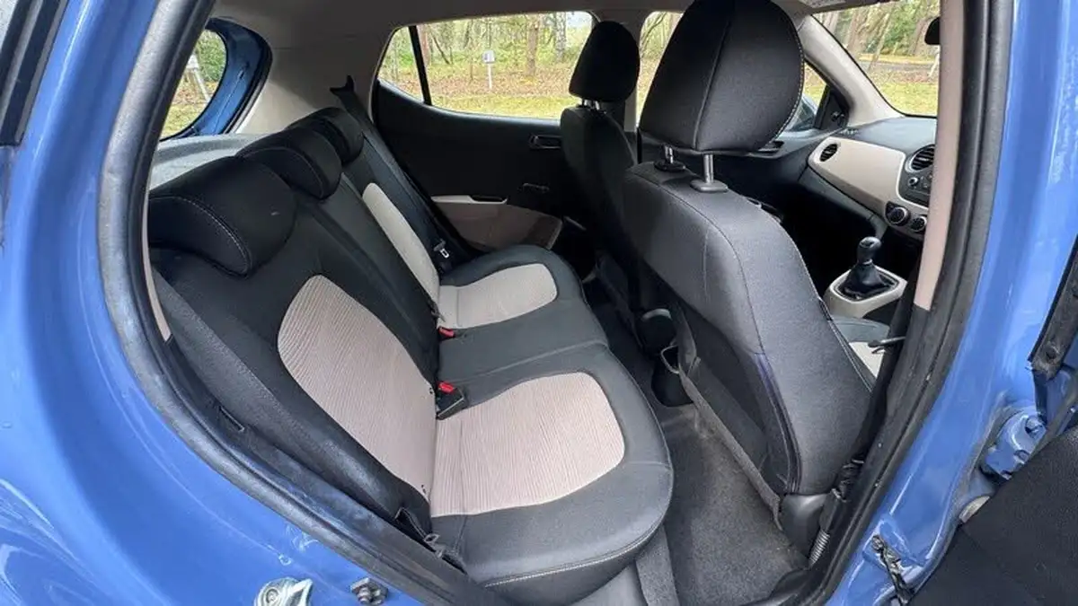 2016-hyundai-i10-10-s-air-big-3