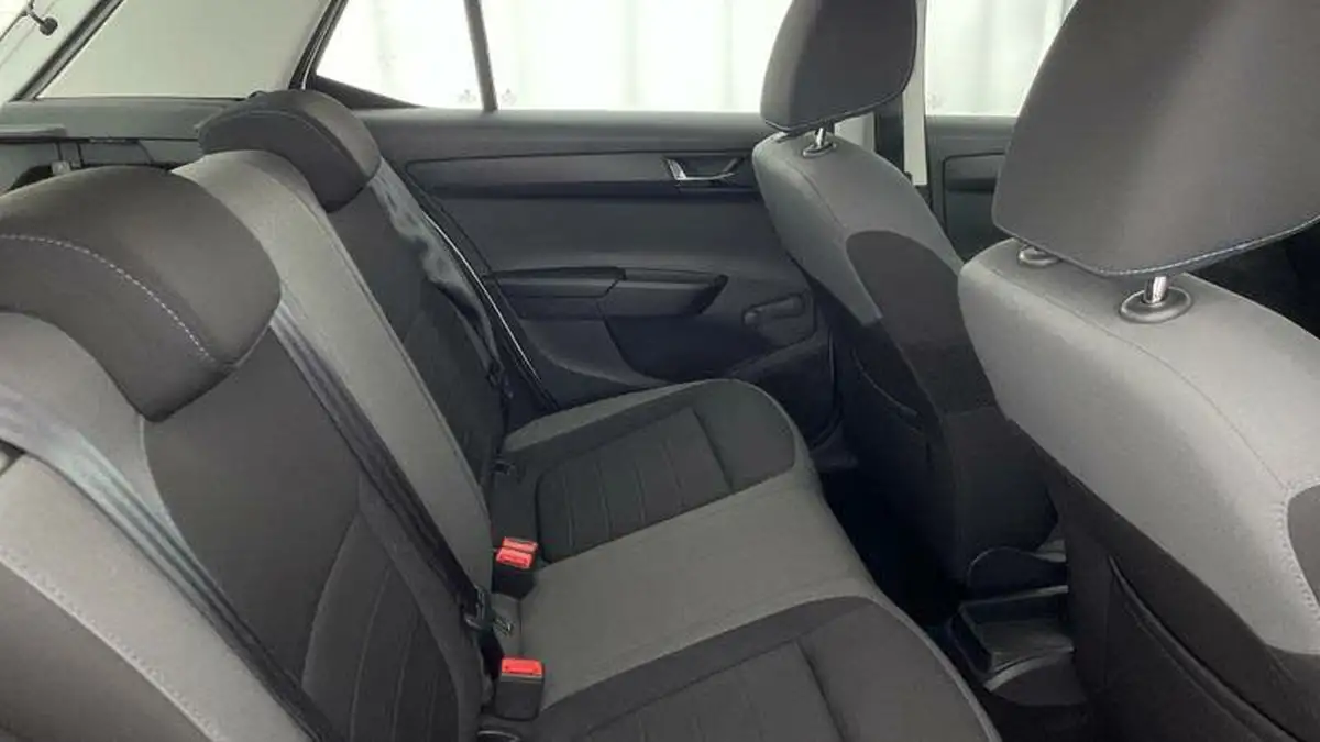 2019-skoda-fabia-10-tsi-colour-edition-big-16
